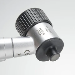 Dermatoskop HEINE mini 3000 LED, kpl. z główką optyczną, płytką kontaktową gładką, rękojeścią bateryjną 2,5V, , zestaw w miękkim etui